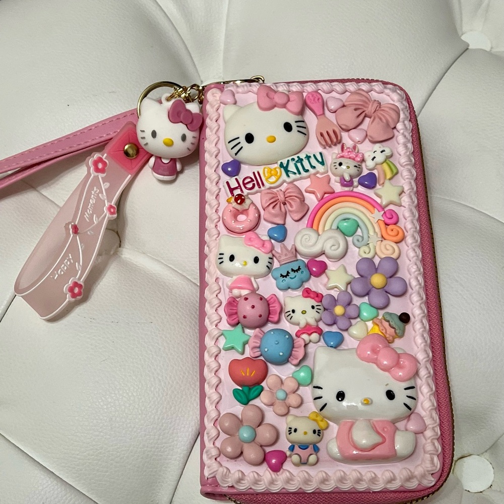 Hello Kitty Pink and White Decorated Wallet
